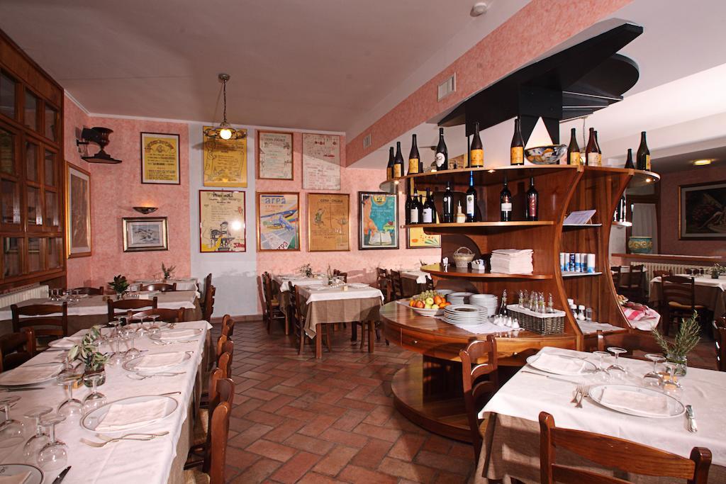 Hotel Ristorante La Bilancia Loreto Aprutino Buitenkant foto